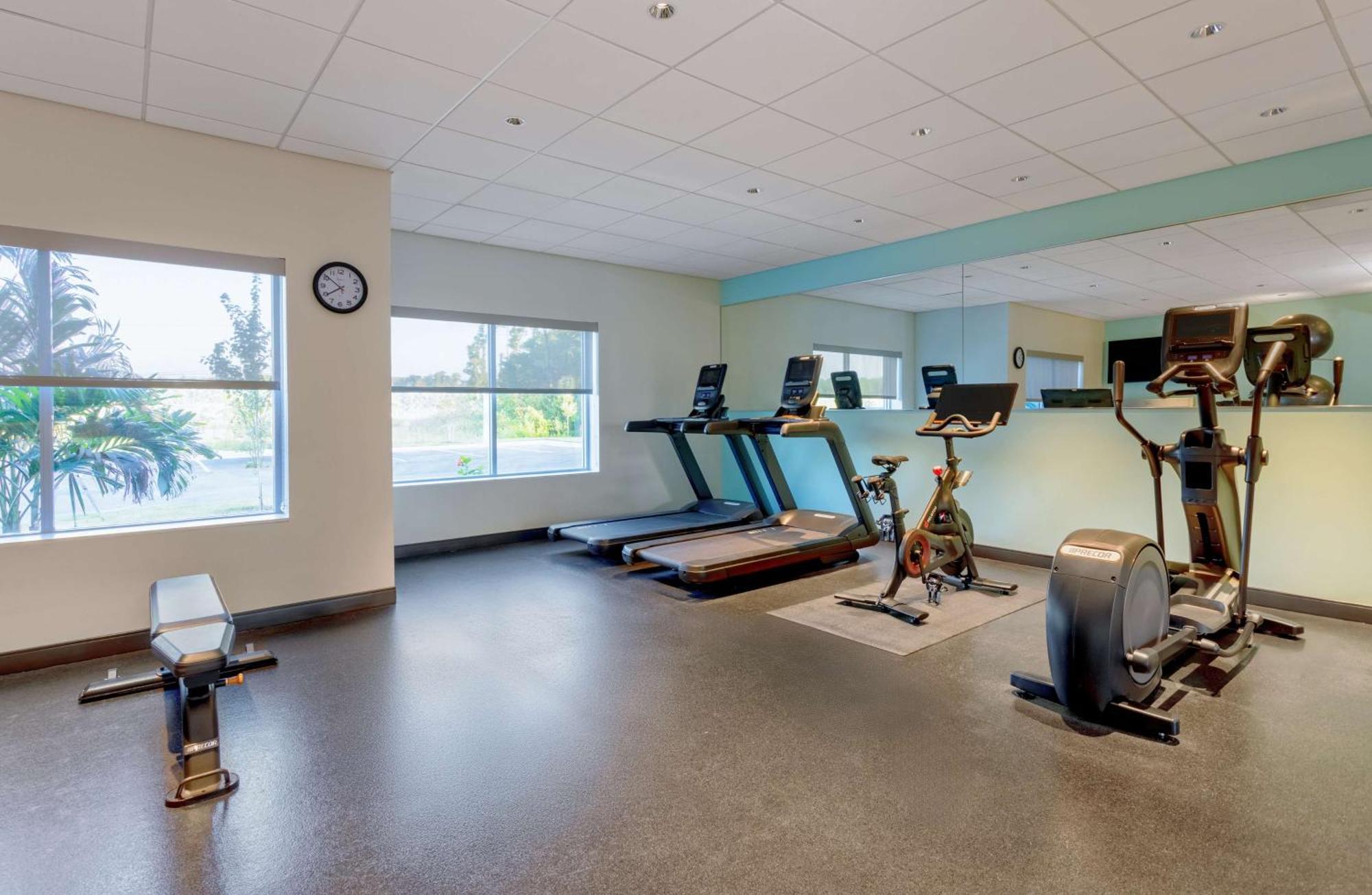 Tru By Hilton Panama City Beach Upper Grand Lagoon Bagian luar foto